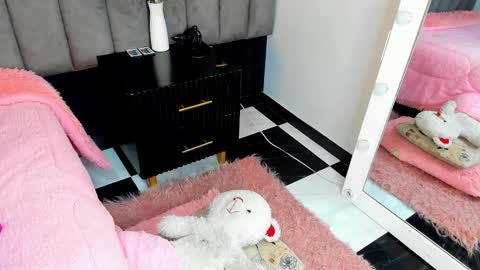 chelsea_bolton_ online show from 11/24/25, 01:00