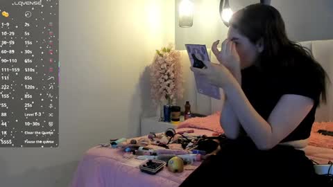 chelsea_bolton_ online show from 04/07/26, 12:16