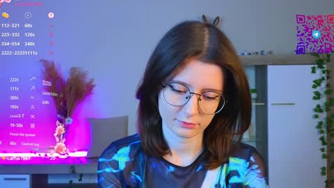 Snapshot of chelseacerys chatting on 12/13/24, 03:21 Mona online show from 12/13/24, 03:21