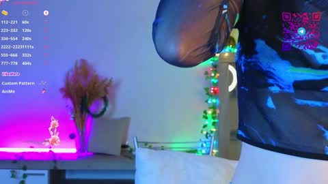 Snapshot of chelseacerys chatting on 12/23/24, 03:12 Mona online show from 12/23/24, 03:12