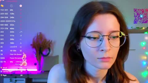 Snapshot of chelseacerys chatting on 12/24/24, 06:17 Mona online show from 12/24/24, 06:17