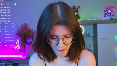 Snapshot of chelseacerys chatting on 01/06/25, 03:08 Mona online show from 01/06/25, 03:08