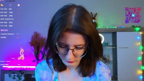 Snapshot of chelseacerys chatting on 01/10/25, 03:06 Mona online show from 01/10/25, 03:06