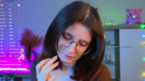 Snapshot of chelseacerys chatting on 01/12/25, 06:05 Mona online show from 01/12/25, 06:05