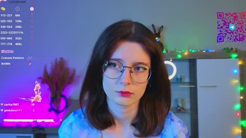 Snapshot of chelseacerys chatting on 01/24/25, 03:13 Mona online show from 01/24/25, 03:13