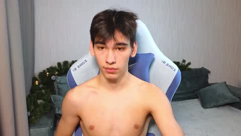 LUCASRYANPVT IS OPEN online show from 12/18/24, 08:31