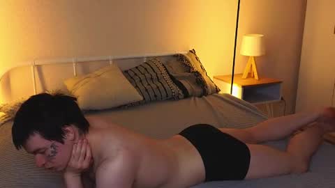 LUCASRYANPVT IS OPEN online show from 04/18/26, 05:39