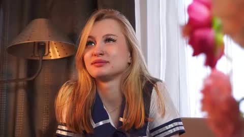 LorenLinda online show from 09/27/25, 03:33
