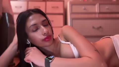 cherliecarmen online show from 03/01/25, 10:21