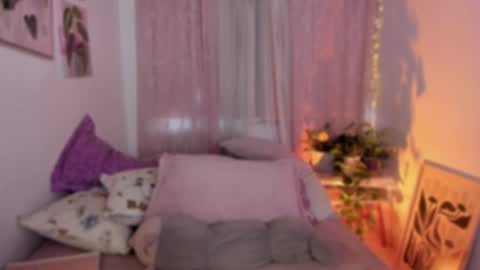 Snapshot of cherries_and_wine_ chatting on 02/20/26, 07:58 cherries_and_wine_ online show from 02/20/26, 07:58