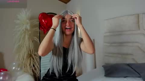 cherry_bunnyx online show from 02/15/26, 04:53