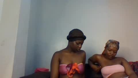 Fafa online show from 04/02/26, 01:47