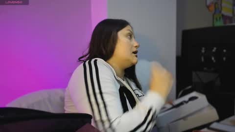 Snapshot of cherry_copper chatting on 02/03/26, 11:15 cherryl online show from 02/03/26, 11:15