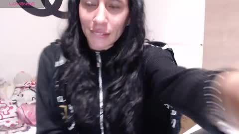 Nezumy Rey  online show from 10/15/25, 01:33