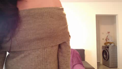 Snapshot of cherry_pie95 chatting on 01/04/25, 10:05 Sherry online show from 01/04/25, 10:05