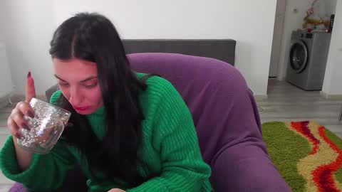 Snapshot of cherry_pie95 chatting on 02/04/25, 08:24 Sherry online show from 02/04/25, 08:24