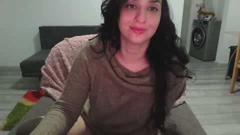 Snapshot of cherry_pie95 chatting on 02/13/25, 02:01 Sherry online show from 02/13/25, 02:01