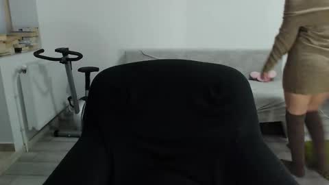 Sherry online show from 03/05/26, 04:19