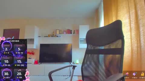 mayra online show from 10/12/25, 08:46