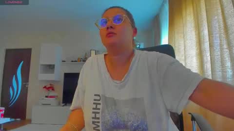 mayra online show from 12/01/25, 10:20