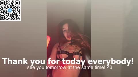 Vanessa Ray  STREAMING TIME everyday of the week  -  German time. except Saturday online show from 02/16/25, 03:59