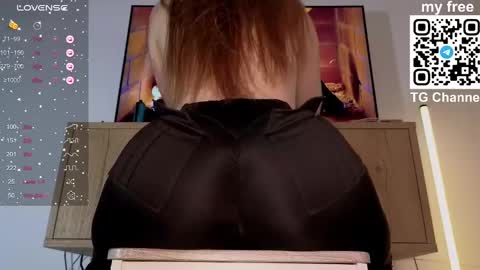 Vanessa Ray  STREAMING TIME everyday of the week  -  German time. except Saturday online show from 03/03/25, 09:44