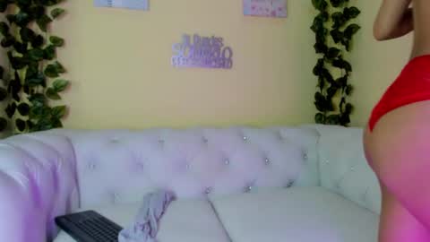 Snapshot of cherry_sussan chatting on 12/13/24, 06:21 Sussan Cherry online show from 12/13/24, 06:21