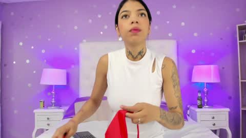 Snapshot of cherry_sussan chatting on 12/29/24, 04:48 Sussan Cherry online show from 12/29/24, 04:48