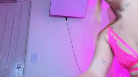 Snapshot of cherry_vega_1 chatting on 12/14/25, 12:21 cherry_vega_1 online show from 12/14/25, 12:21