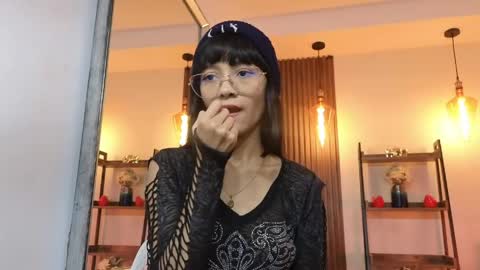 Snapshot of cherry_vixen_ chatting on 04/18/26, 06:01 Sery online show from 04/18/26, 06:01