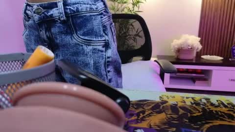 Snapshot of cherry_vixen_ chatting on 05/02/26, 06:35 Sery online show from 05/02/26, 06:35