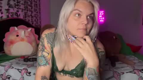 CherryBombBomb online show from 08/10/26, 04:49