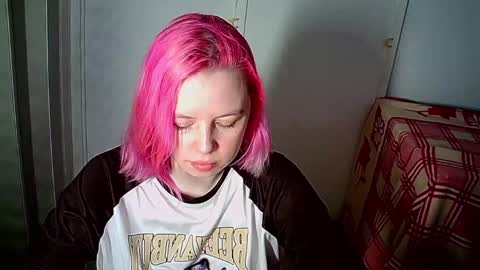 cherrybaby_0 online show from 04/01/26, 08:04