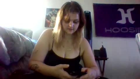 Snapshot of cherrybomb454 chatting on 10/07/25, 06:38 cherrybomb454 online show from 10/07/25, 06:38