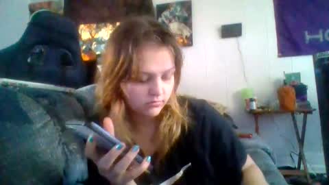 Snapshot of cherrybomb454 chatting on 10/29/25, 07:04 cherrybomb454 online show from 10/29/25, 07:04