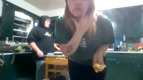 Snapshot of cherrybomb454 chatting on 10/31/25, 03:07 cherrybomb454 online show from 10/31/25, 03:07