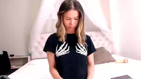 Anna online show from 12/04/24, 09:57