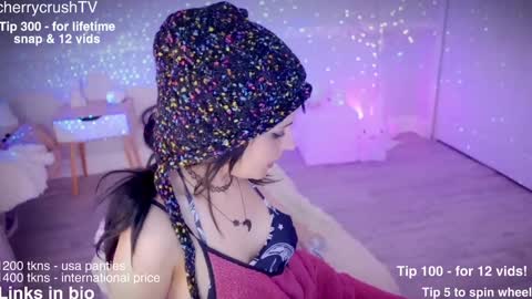 Cherry Crush  online show from 09/24/25, 07:06