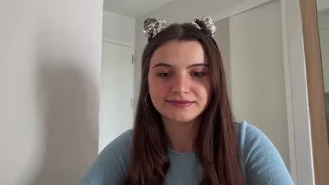 Snapshot of cherryelin chatting on 01/05/25, 04:47 Lina online show from 01/05/25, 04:47