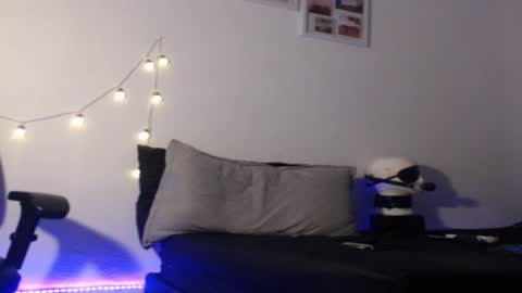 Andres cherry  online show from 03/12/26, 01:23