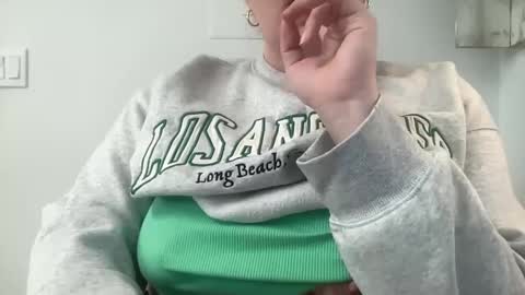 CherryJune online show from 01/31/25, 03:11