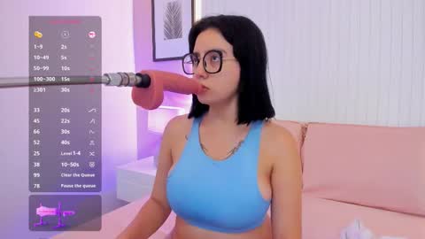 Cherryl online show from 10/21/25, 03:35