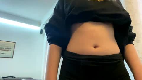 Lei online show from 03/25/26, 05:57