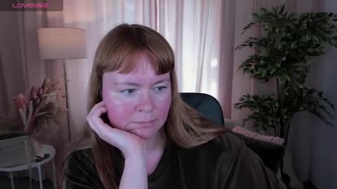 Snapshot of cherrymii chatting on 04/08/26, 10:26 Miy online show from 04/08/26, 10:26