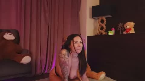 Ava online show from 06/15/26, 04:15