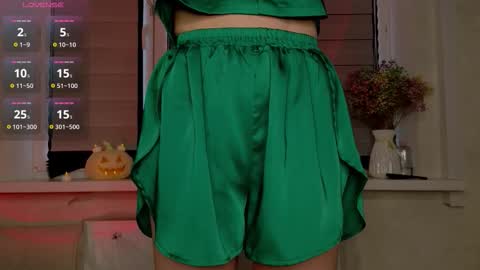 Snapshot of cherrypepperkiss chatting on 10/22/25, 11:10 Lysia online show from 10/22/25, 11:10