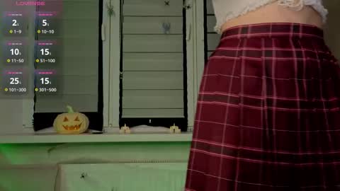 Snapshot of cherrypepperkiss chatting on 10/23/25, 12:26 Lysia online show from 10/23/25, 12:26