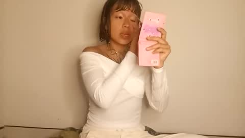 Cherry  online show from 01/02/25, 11:06