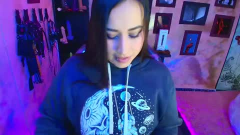 cherry online show from 11/06/25, 03:46