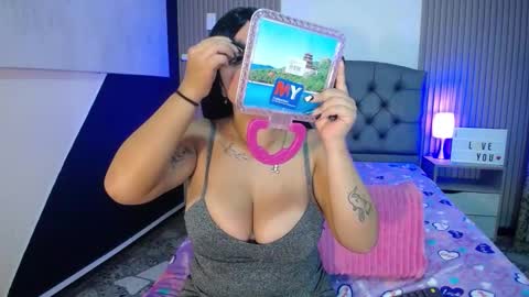 Snapshot of cheryl_hs chatting on 03/11/25, 03:16 Cheryl online show from 03/11/25, 03:16